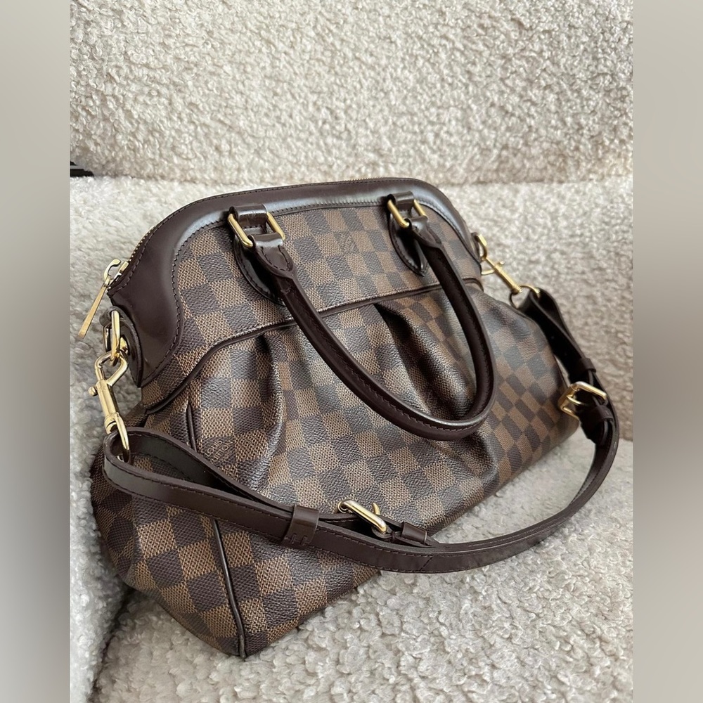 Louis Vuitton Trevi PM 1️⃣8️⃣0️⃣0️⃣